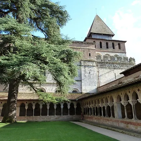 L'oustal Semesterbostad *